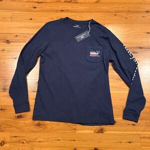 NEW🇺🇸Vineyard Vines Men's Deep Bay Blue Usa Flag Whale Graphic Pocket L/s